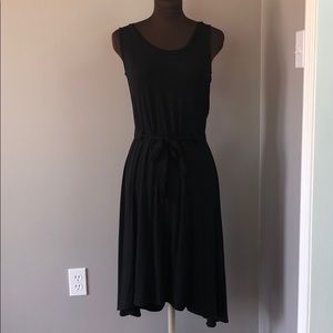 Gap asymmetrical black midi.